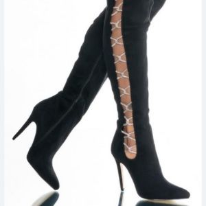 AZALEA WANG DIAMOND EVERYTHING STILETTO BOOT IN BLACK